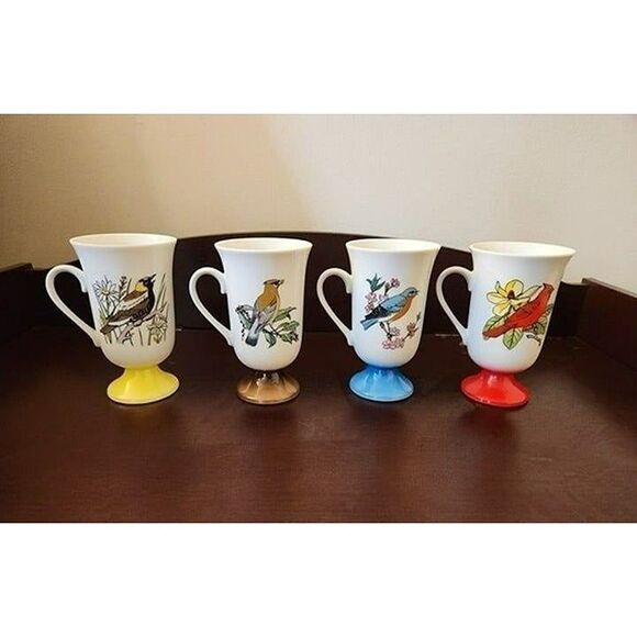 Other - Vintage Sanyei Bird Pedestal Coffee Cups